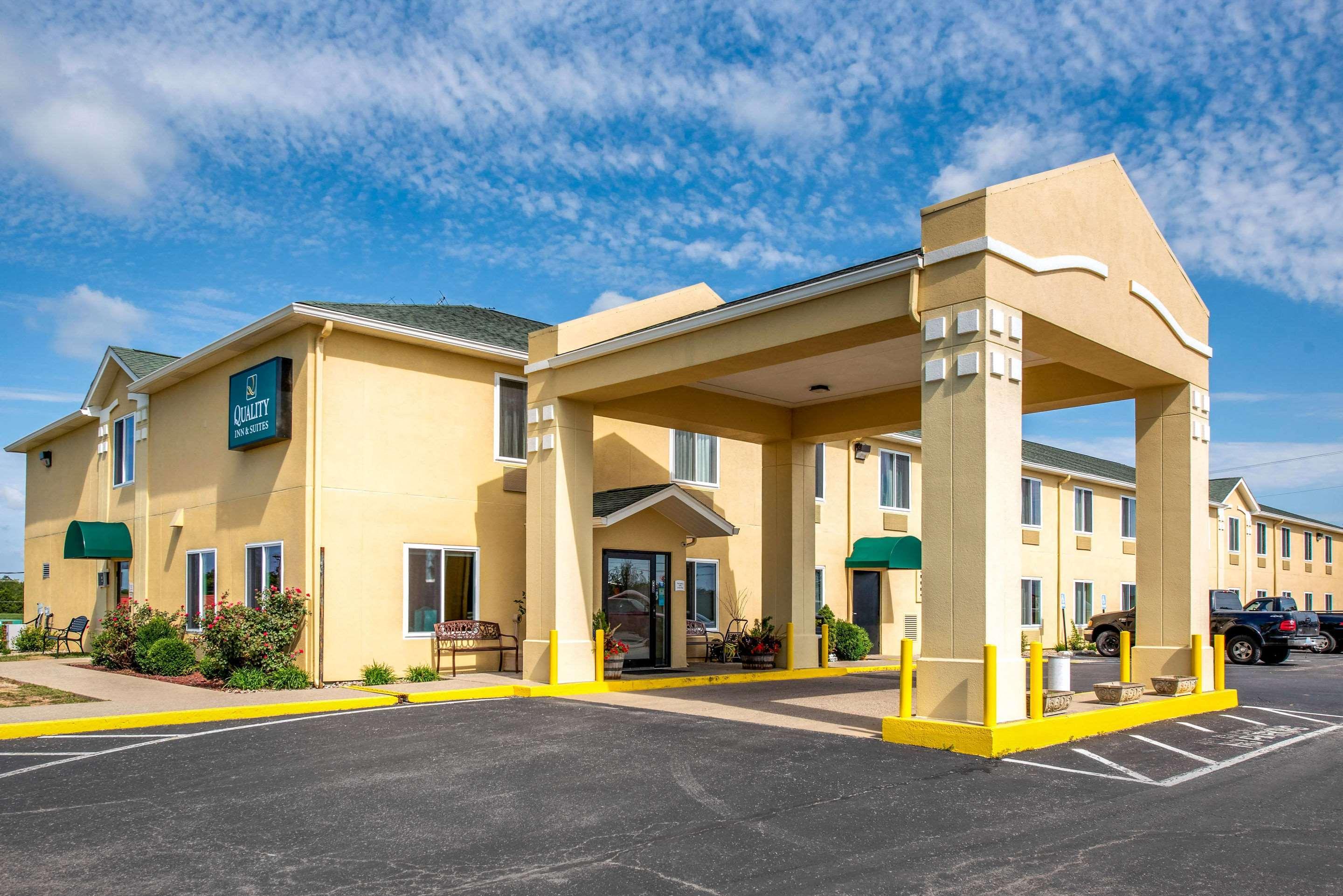 Quality Inn & Suites Brandenburg Exterior foto