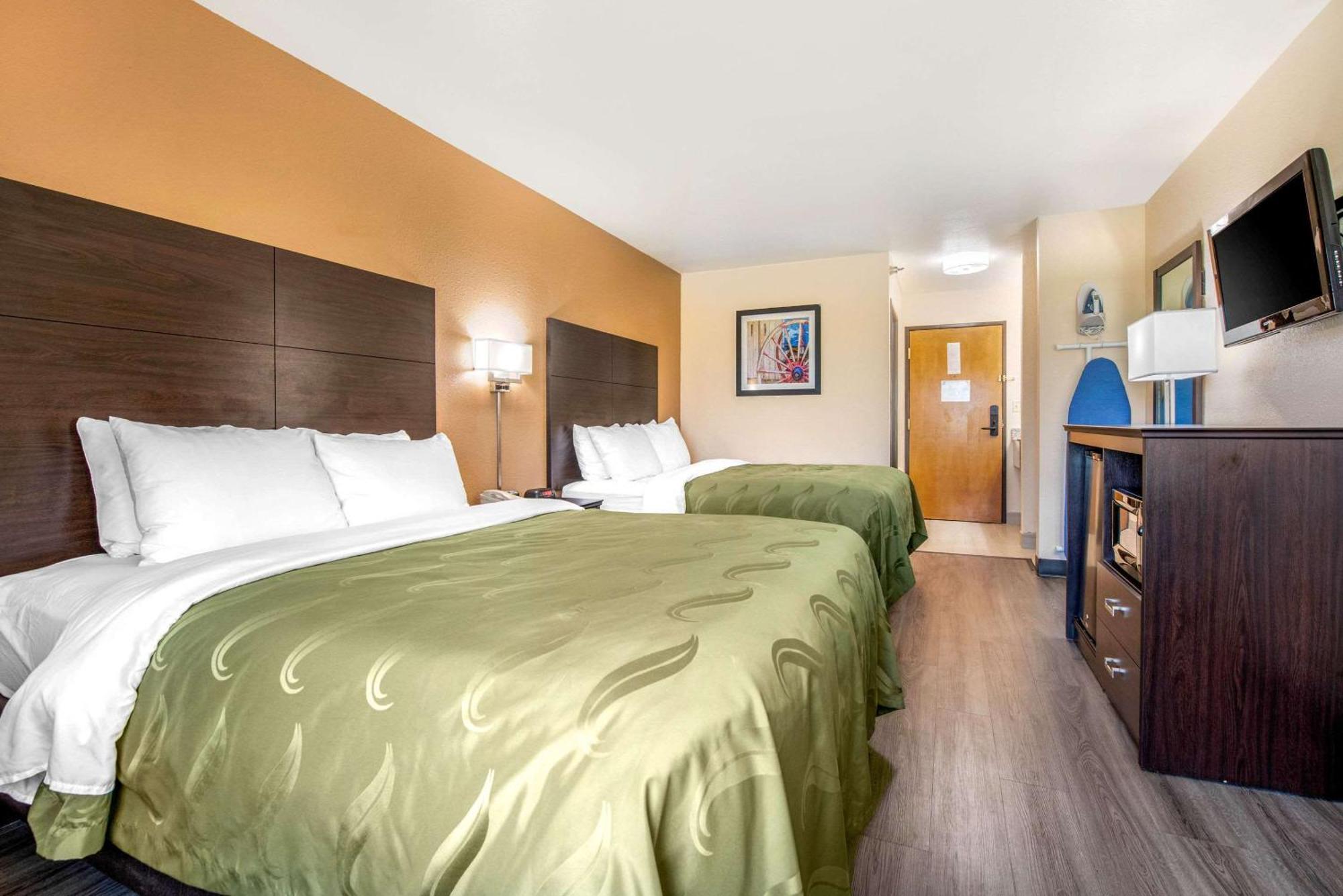 Quality Inn & Suites Brandenburg - Fort Knox Exterior foto