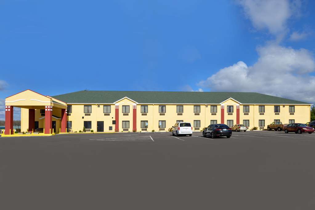 Quality Inn & Suites Brandenburg Exterior foto